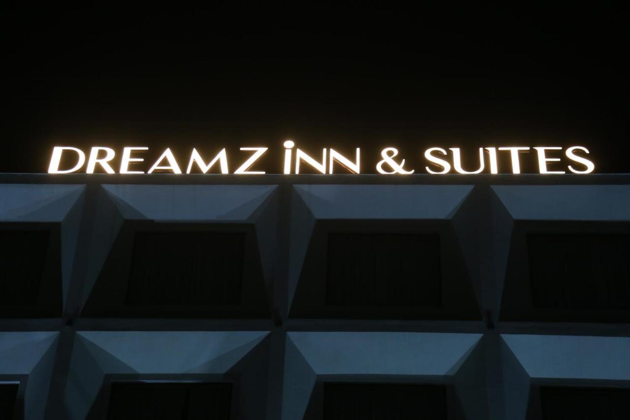 Dreamz Inn & Suites Zirakpur Екстер'єр фото