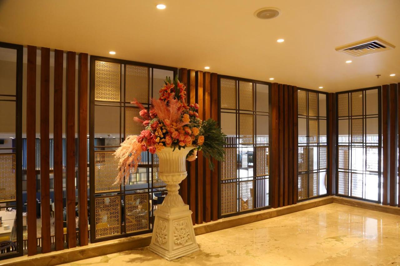 Dreamz Inn & Suites Zirakpur Екстер'єр фото