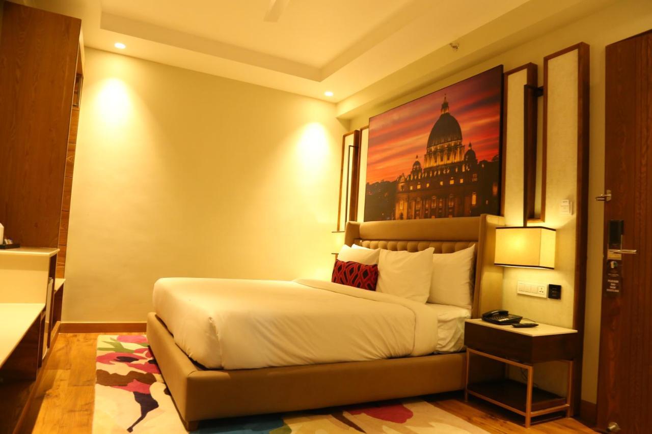 Dreamz Inn & Suites Zirakpur Екстер'єр фото
