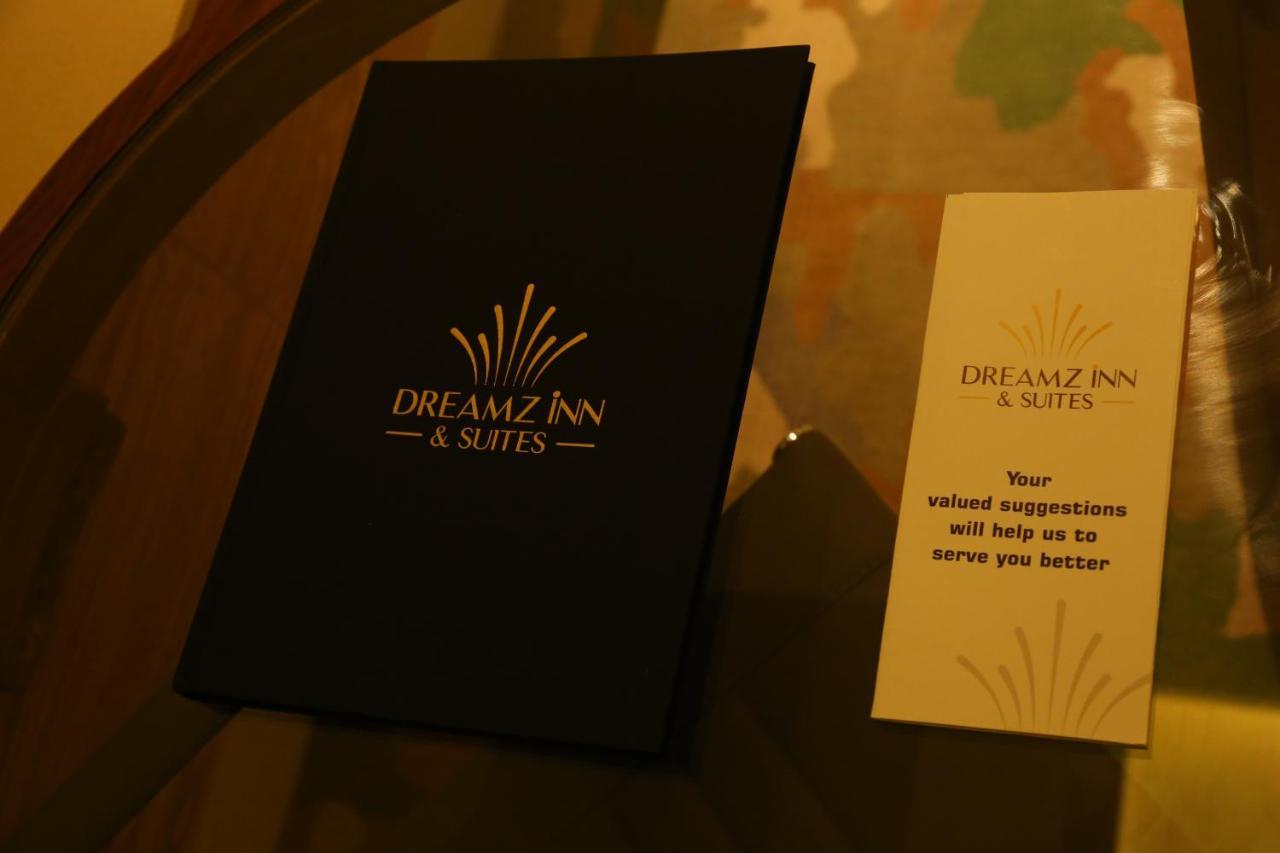 Dreamz Inn & Suites Zirakpur Екстер'єр фото