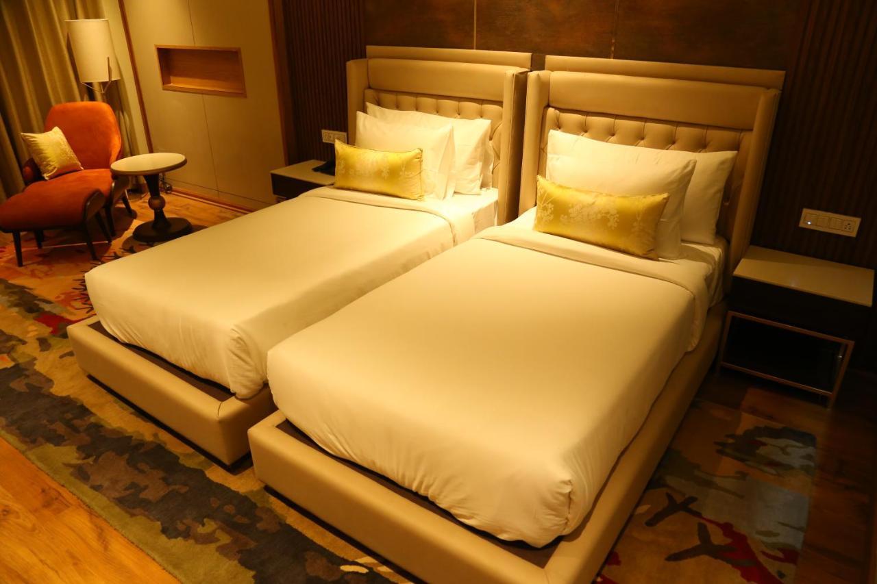 Dreamz Inn & Suites Zirakpur Екстер'єр фото