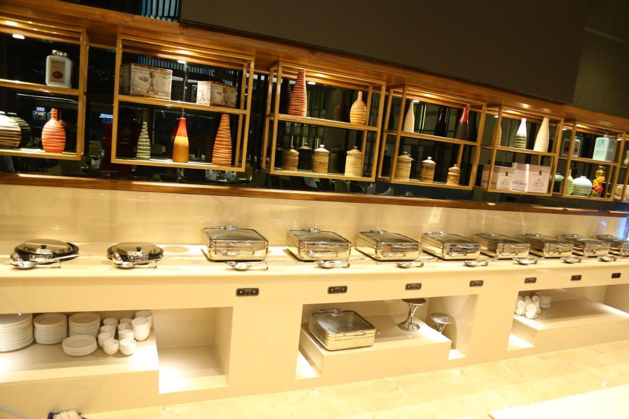 Dreamz Inn & Suites Zirakpur Екстер'єр фото