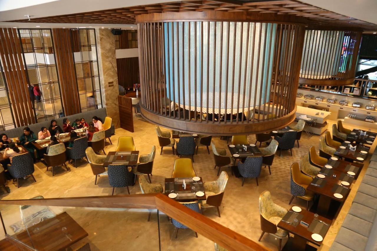 Dreamz Inn & Suites Zirakpur Екстер'єр фото