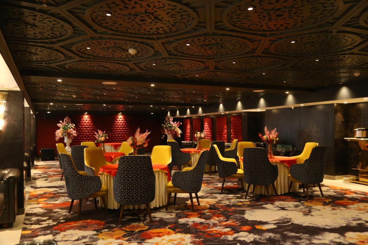 Dreamz Inn & Suites Zirakpur Екстер'єр фото